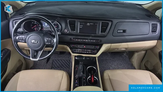 KIA CARNIVAL 9-SEATER LUXURY