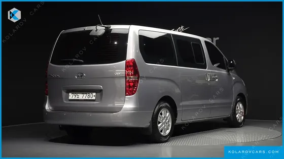 HYUNDAI STAREX 12-SEATER WAGON