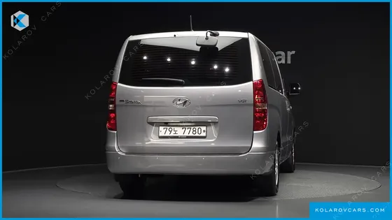 HYUNDAI STAREX 12-SEATER WAGON