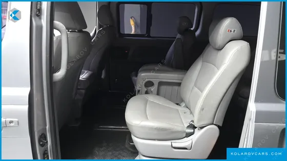 HYUNDAI STAREX 12-SEATER WAGON