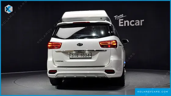 KIA CARNIVAL 9-SEATER NOBLESSE SPECIAL