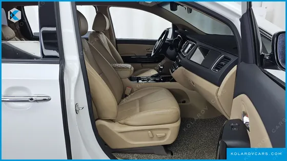 KIA CARNIVAL 9-SEATER NOBLESSE SPECIAL