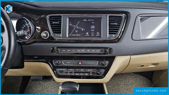 KIA CARNIVAL 9-SEATER NOBLESSE SPECIAL