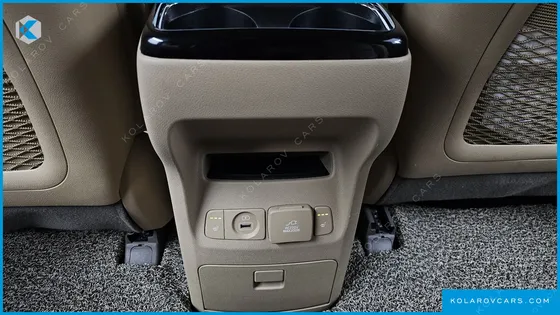 KIA CARNIVAL 9-SEATER NOBLESSE SPECIAL