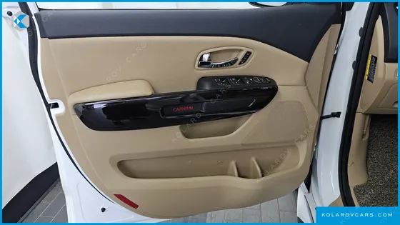 KIA CARNIVAL 9-SEATER NOBLESSE SPECIAL
