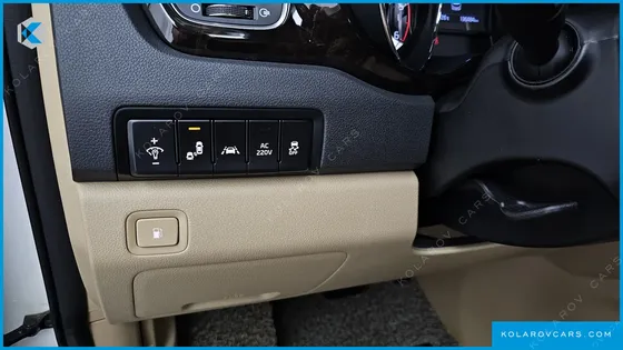 KIA CARNIVAL 9-SEATER NOBLESSE SPECIAL