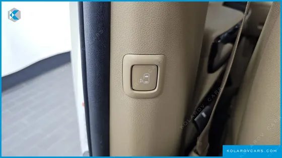 KIA CARNIVAL 9-SEATER NOBLESSE SPECIAL