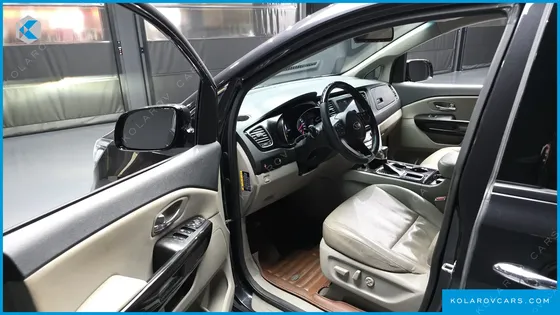 KIA CARNIVAL 9-SEATER PRSTIGE