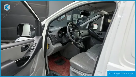 HYUNDAI STAREX REFRIGERATED CAR
