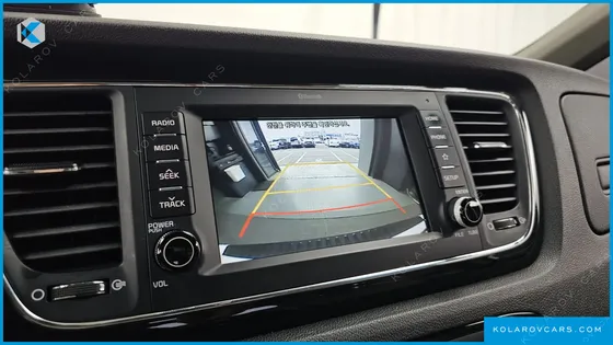 KIA CARNIVAL 11-SEATER PRESTIGE