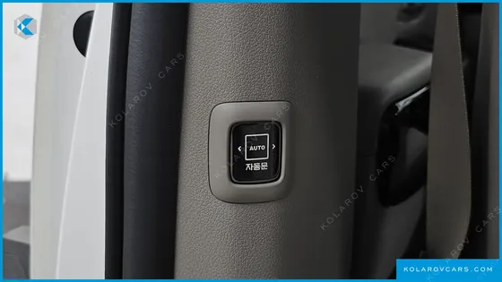 KIA CARNIVAL 11-SEATER PRESTIGE