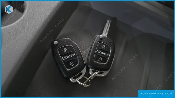 HYUNDAI STAREX 4WD GUARD CAR OF CHIDREN