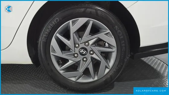 HYUNDAI ELANTRA (AVANTE) SMART