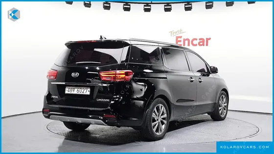 KIA CARNIVAL 7-SEATER LIMOUSINE