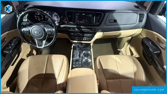 KIA CARNIVAL 7-SEATER LIMOUSINE