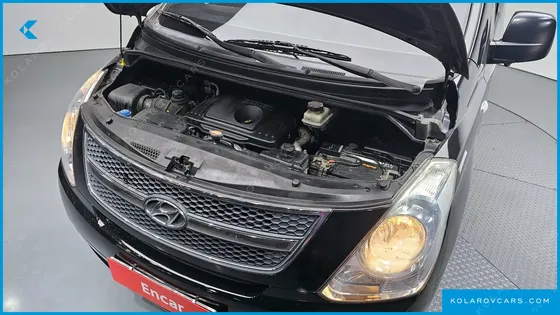 HYUNDAI STAREX 11-SEATER WAGON