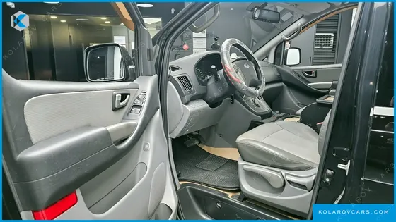 HYUNDAI STAREX 11-SEATER WAGON