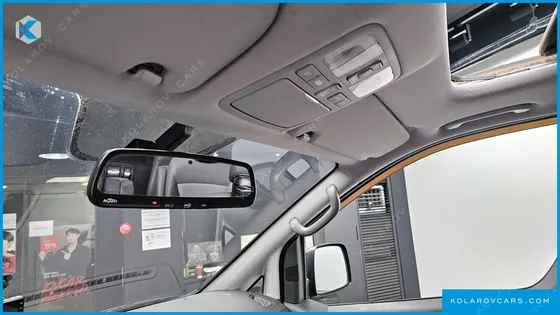 HYUNDAI STAREX 11-SEATER WAGON