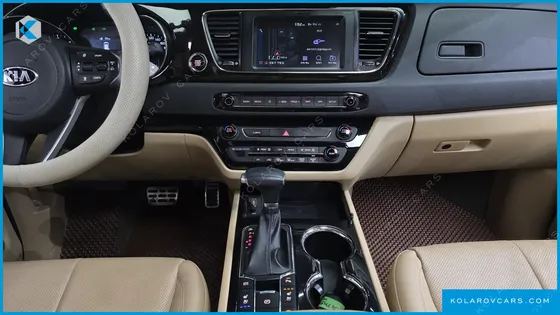 KIA CARNIVAL 9-SEATER NOBLESSE SPECIAL