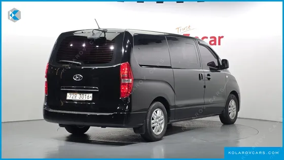 HYUNDAI STAREX 12-SEATER WAGON