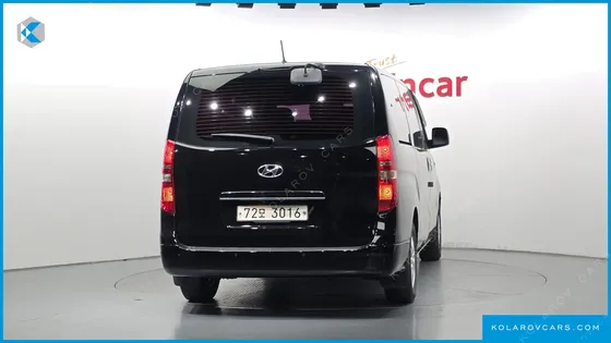 HYUNDAI STAREX 12-SEATER WAGON