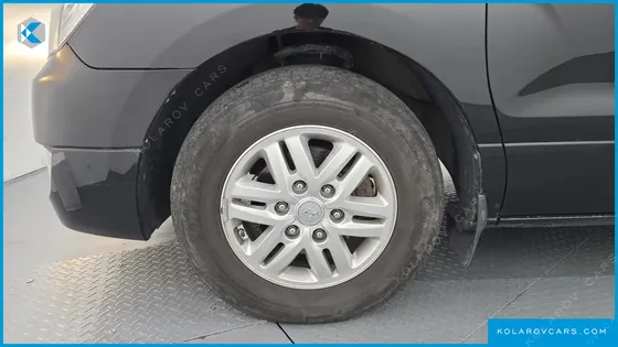 HYUNDAI STAREX 12-SEATER WAGON