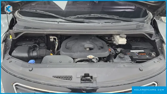 HYUNDAI STAREX 12-SEATER WAGON