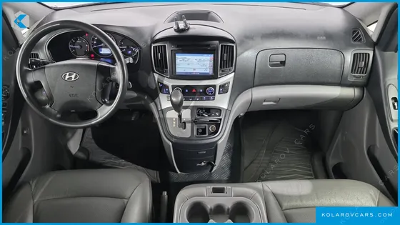 HYUNDAI STAREX 12-SEATER WAGON