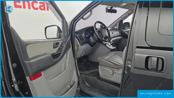 HYUNDAI STAREX 12-SEATER WAGON