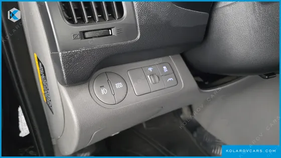 HYUNDAI STAREX 12-SEATER WAGON