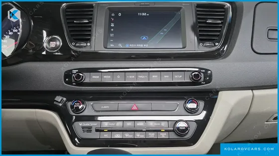 KIA CARNIVAL 9-SEATER NOBLESSE SPECIAL