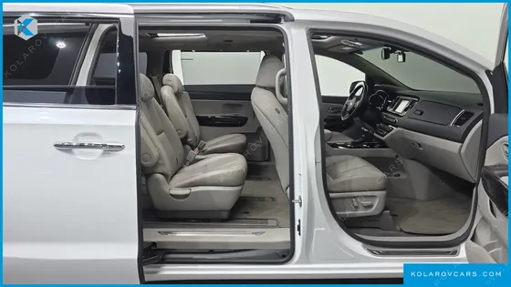 KIA CARNIVAL 9-SEATER NOBLESSE SPECIAL