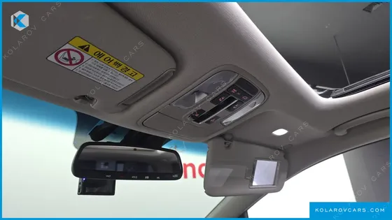 KIA CARNIVAL 9-SEATER NOBLESSE SPECIAL