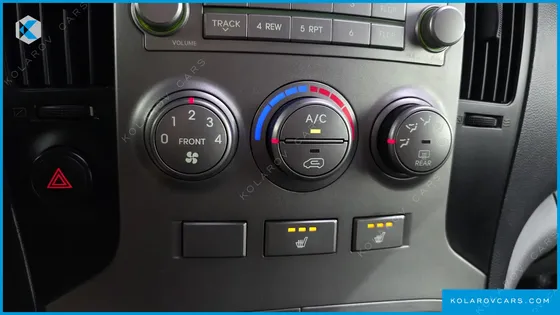 HYUNDAI STAREX 5-SEATER VAN