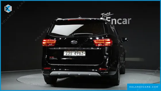 KIA CARNIVAL 9-SEATER NOBLESSE SPECIAL
