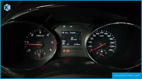 KIA CARNIVAL 9-SEATER NOBLESSE SPECIAL