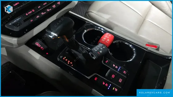 KIA CARNIVAL 9-SEATER NOBLESSE SPECIAL