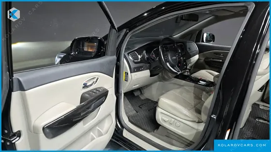 KIA CARNIVAL 9-SEATER NOBLESSE SPECIAL