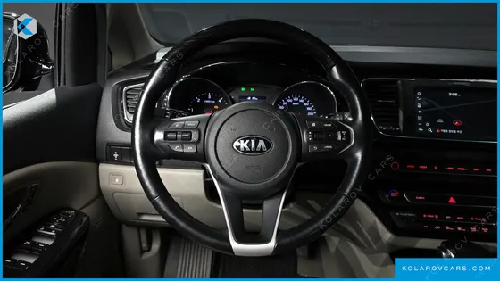 KIA CARNIVAL 9-SEATER NOBLESSE SPECIAL