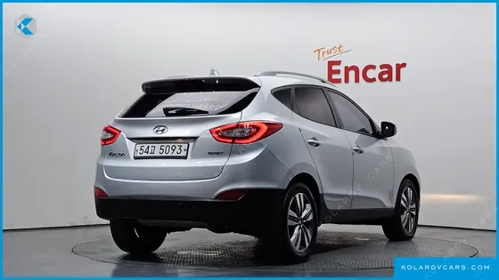 HYUNDAI TUCSON DIESEL(E-VGT) 2WD
