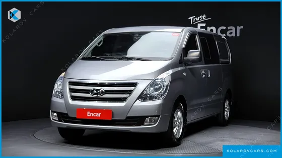 HYUNDAI STAREX 5-SEATER VAN
