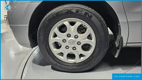 HYUNDAI STAREX 12-SEATER WAGON