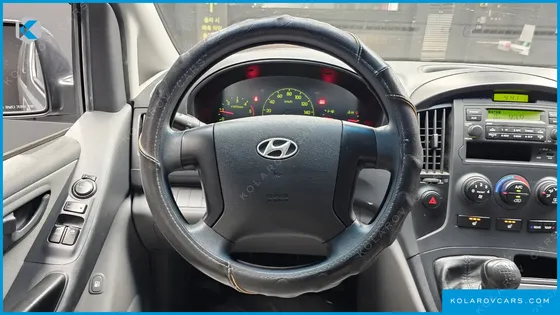HYUNDAI STAREX 12-SEATER WAGON