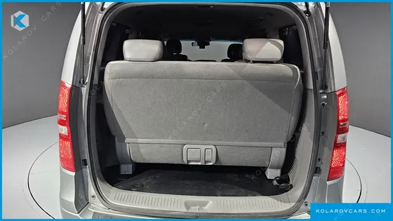 HYUNDAI STAREX 12-SEATER WAGON