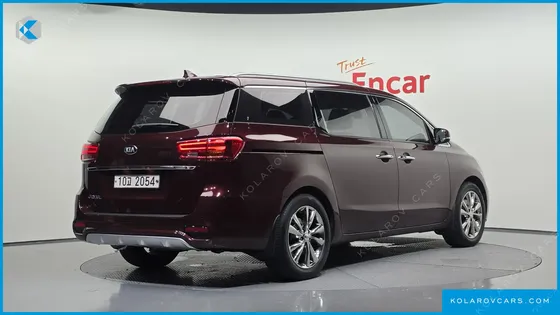 KIA CARNIVAL GASOLINE 9-SEATER NOBLESSE