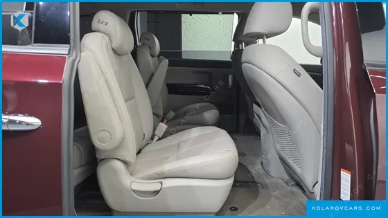 KIA CARNIVAL GASOLINE 9-SEATER NOBLESSE