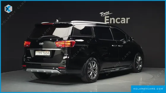KIA CARNIVAL 9-SEATER PRSTIGE