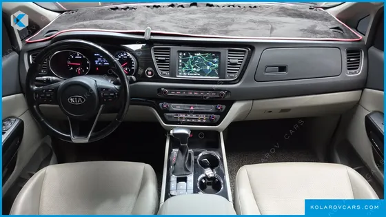 KIA CARNIVAL 9-SEATER PRSTIGE