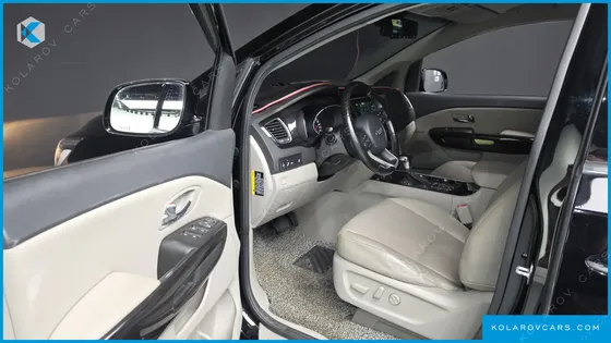 KIA CARNIVAL 9-SEATER PRSTIGE