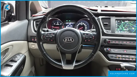 KIA CARNIVAL 9-SEATER PRSTIGE